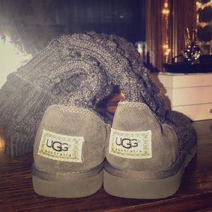 Ugg Knit boots